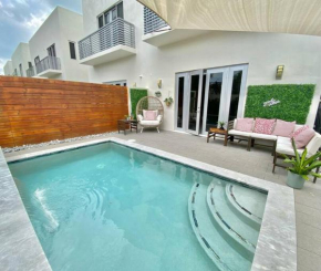 Coconut Grove Casita with Private plunge Pool, Gated